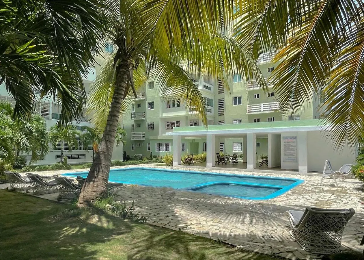Escape Oceanfront Condo in Avenida Espana w/Pool Santo Domingo Apartamento