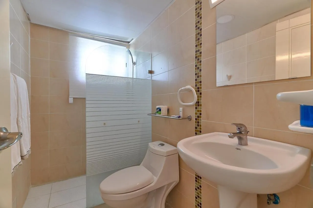 Escape Oceanfront Condo in Avenida Espana w/Pool Santo Domingo 0*,  República Dominicana