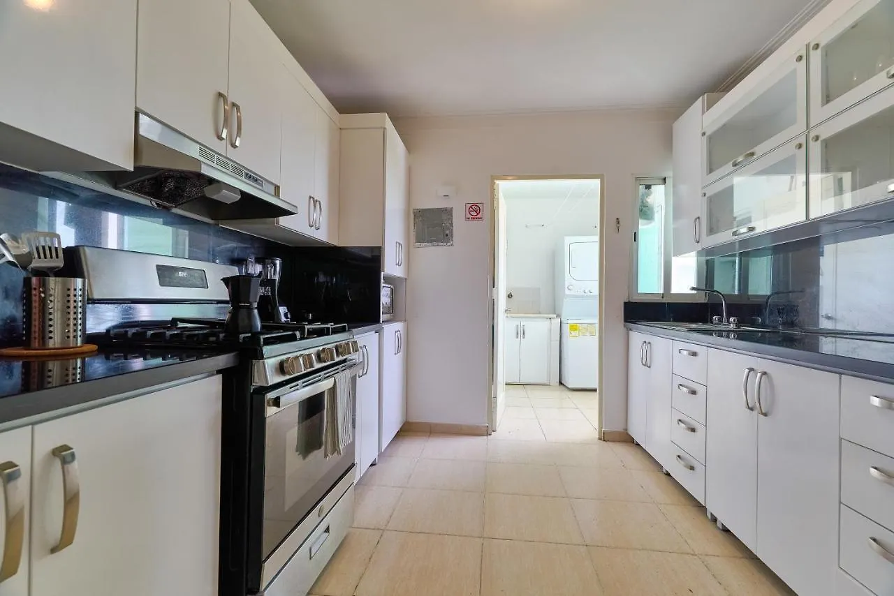 Escape Oceanfront Condo in Avenida Espana w/Pool Santo Domingo Apartamento