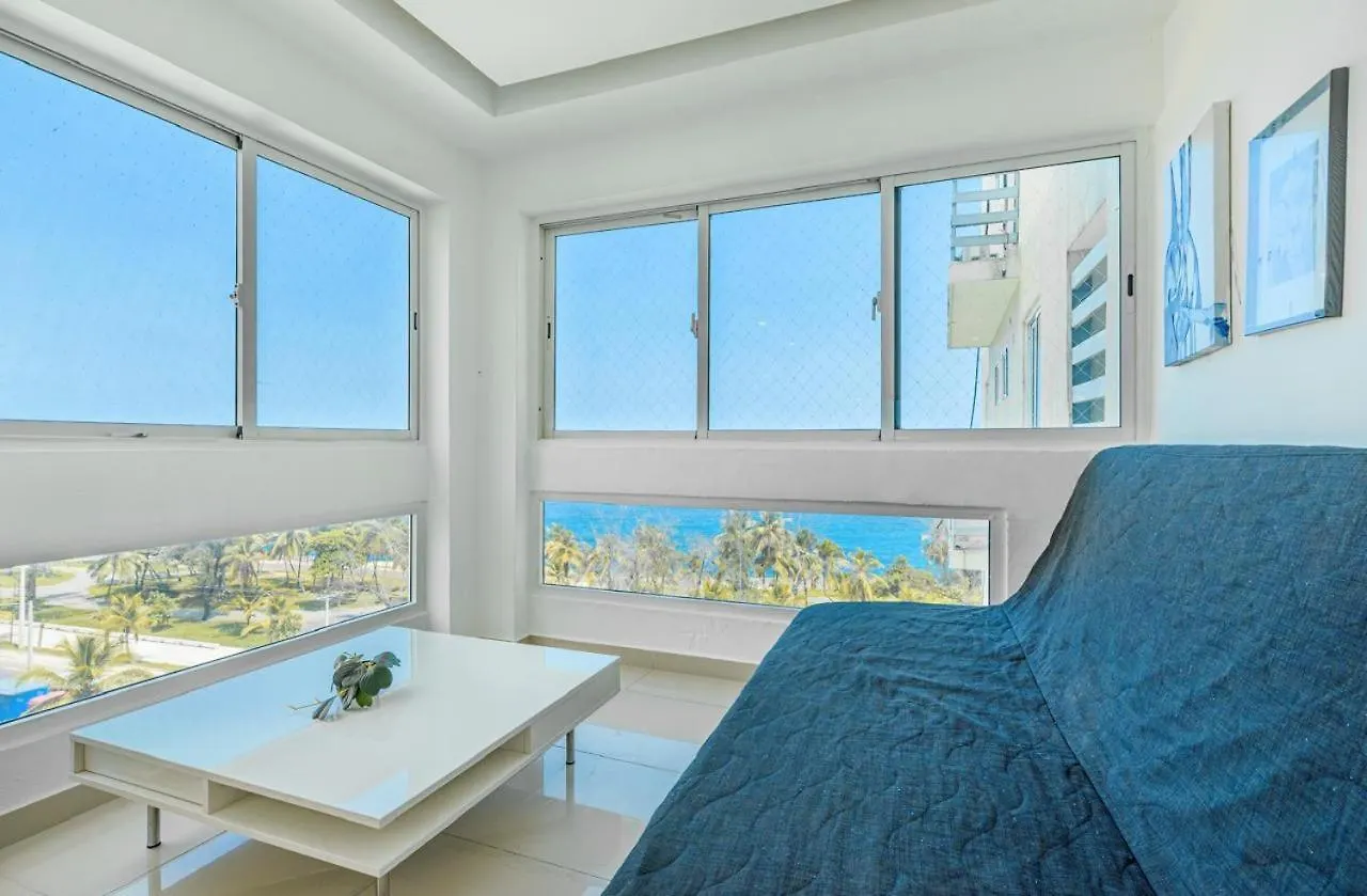 Escape Oceanfront Condo in Avenida Espana w/Pool Santo Domingo 0*,  República Dominicana