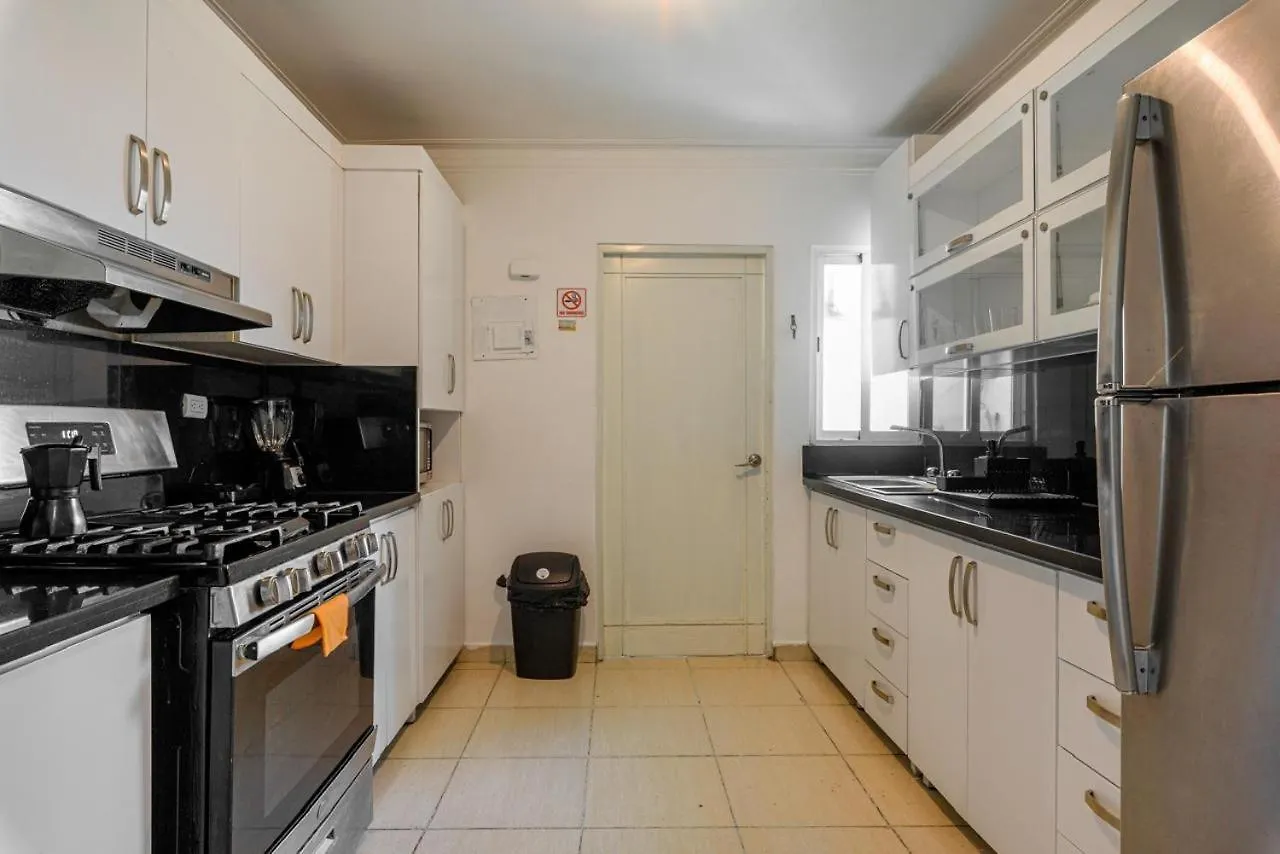 Escape Oceanfront Condo in Avenida Espana w/Pool Santo Domingo Apartamento