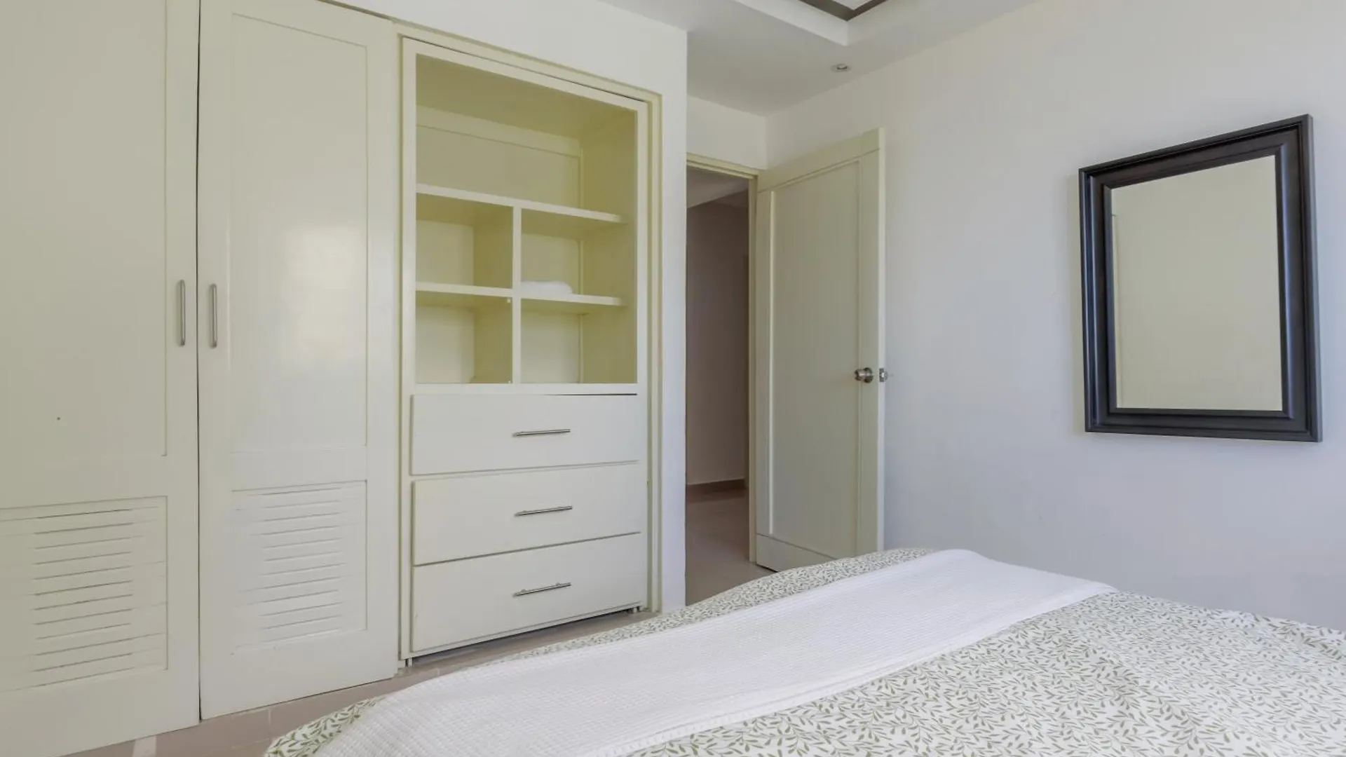 Apartamento Escape Oceanfront Condo in Avenida Espana w/Pool Santo Domingo República Dominicana